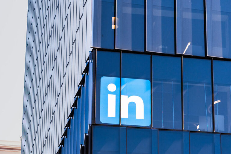 Grafica rappresentativa di LinkedIn e tecnologia