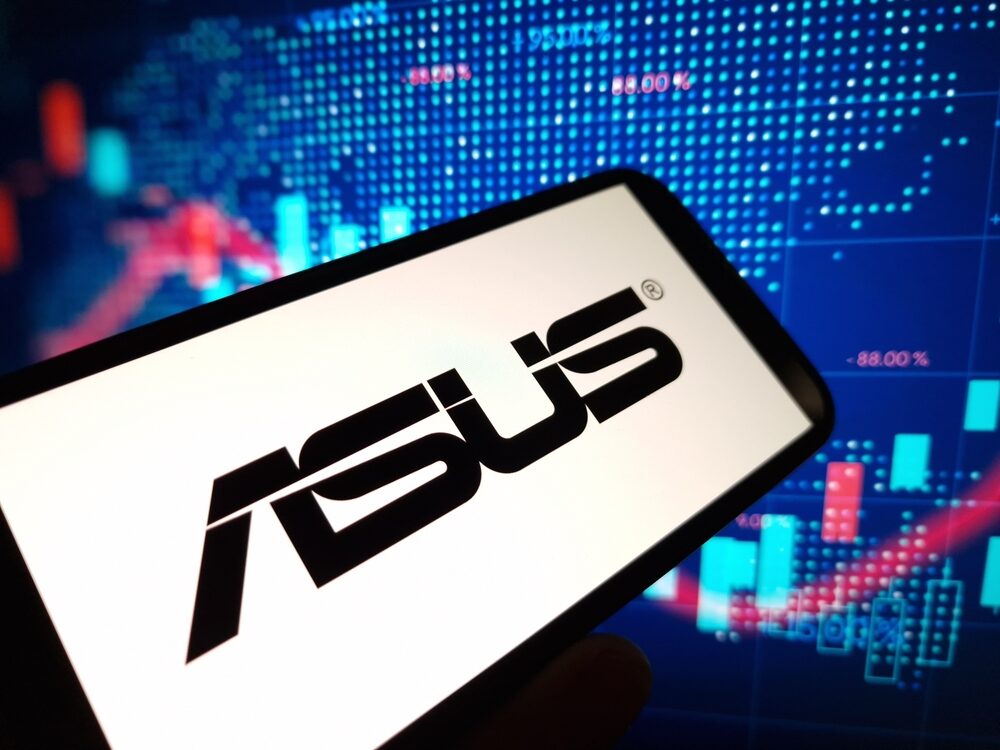 Asus Zenbook 14 (2026) in un ambiente di lavoro